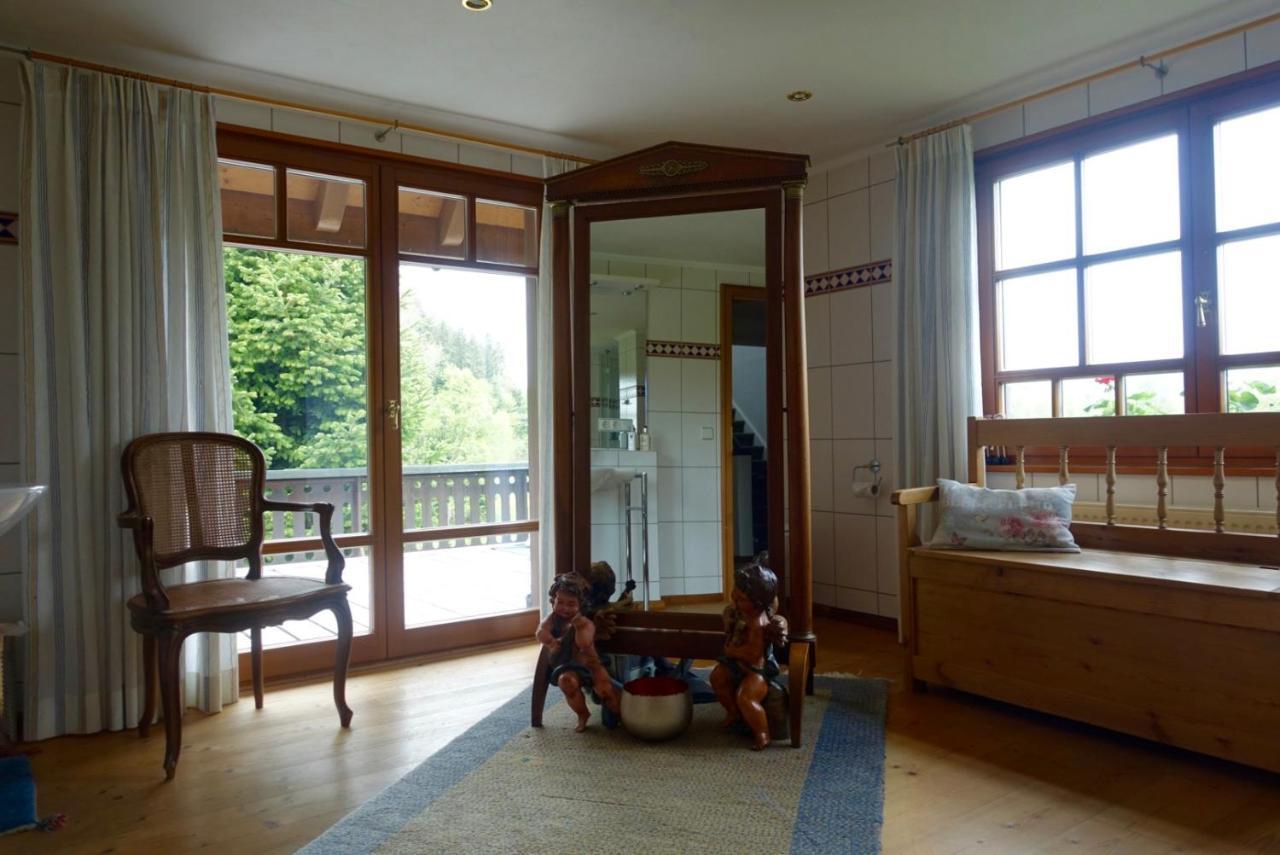Hollhouse - Bed & Breakfast Hinterzarten Buitenkant foto