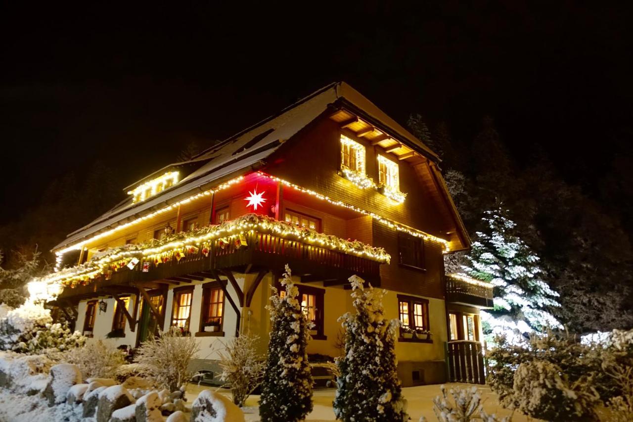 Hollhouse - Bed & Breakfast Hinterzarten Buitenkant foto
