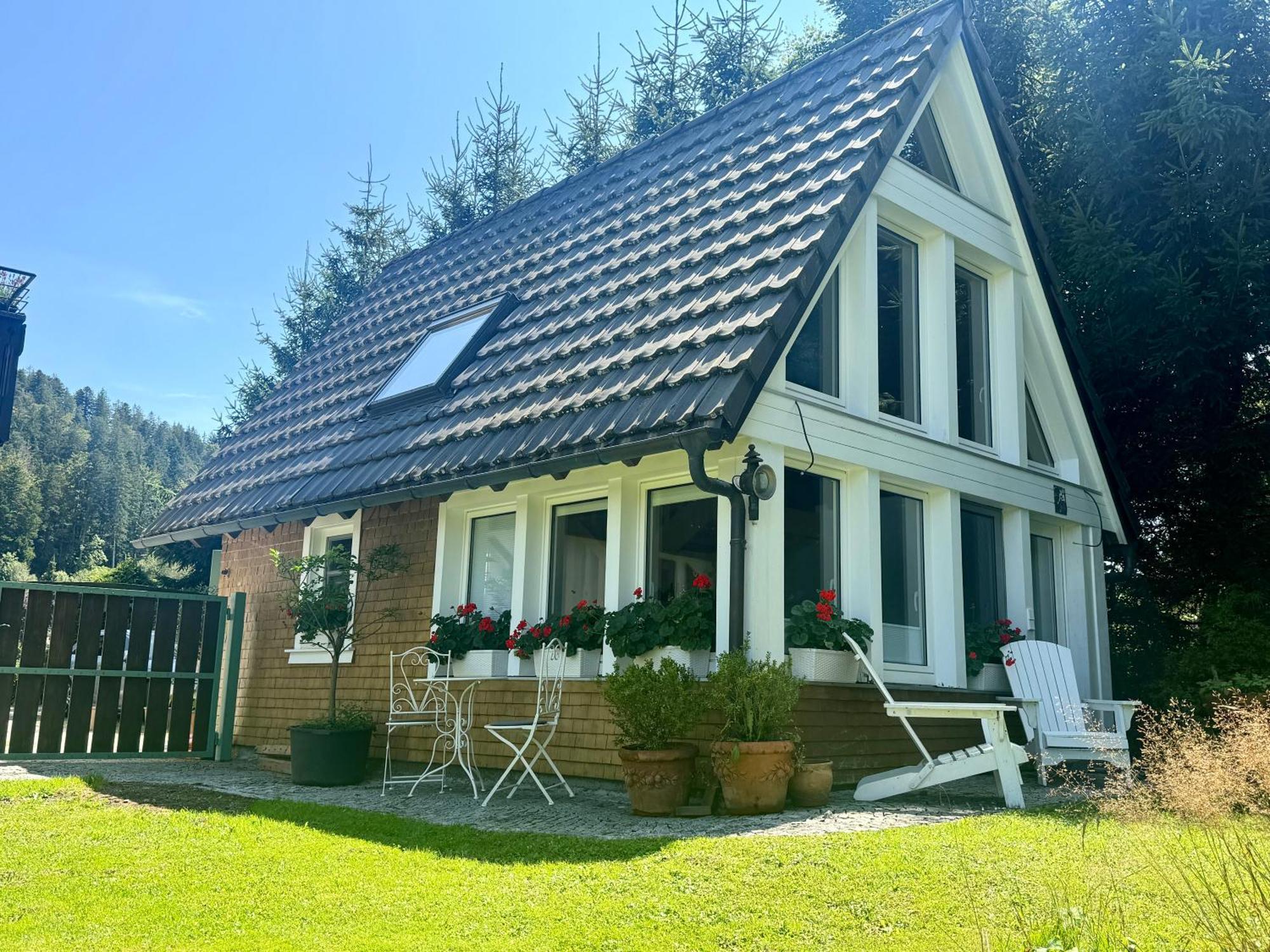 Hollhouse - Bed & Breakfast Hinterzarten Buitenkant foto